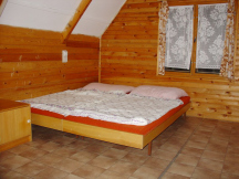 Chaty u lesa Karlovy Dvory 8L chata/8B Cabin