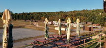 Autocamp Wilsonka na Dalešické přehradě kemp září 2023