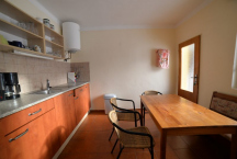 Camping na Staré Papírně kuchyňka 4L apartmánu