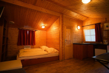 Autocamp Mělník 10x 2-4L bungalov