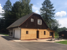 Chatový areál Zděřina Hájenka - rodinná apartmá