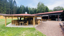Chatový areál Zděřina Restaurace - venkovní posezení