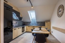 Autokemp Primátor 4-5L Apartmány