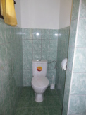 Autokemp Štilec 4L chatka č. 3, 4 a 14: kuchyňský kout, lednice, sprcha, WC