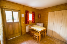 Koupaliště a kemp Pecka 8L chata
