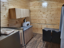 Autocamp Jenišov - Lipno nové 4L Bungalovy kuchyňka