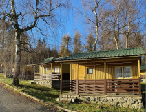 Camp Velkopařezitý 4L chata Boubín s kuchynkou a WC