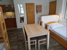 Kemp SLUNCE Žandov 4+1L Apartmány, kuchňky, sprcha, WC