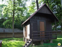 Autocamp Ostrov Malá Skála chatka