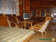 Chaty u lesa Karlovy Dvory 8L chata/8B Cabin