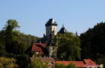 Autokemp Karlštejn hrad