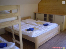 Koupaliště a kemp Pecka 2,4L Apartmá