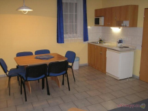 4+2L apartmán - vybavená kuchyňka