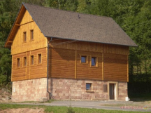 Koupaliště a kemp Pecka 2,4L Apartmány