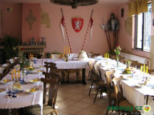 autokemp-ubytovna SK Mšeno svatební tabule v salonku restaurace
