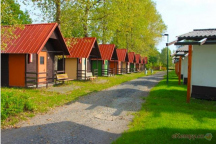 Autokemp Křivonoska klasické 4L Chatky