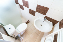 Chatová osada Olešná koupelna WC+sprcha