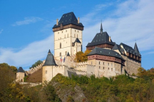 Autokemp Beroun  Na Hrázi Hrad Karlštejn