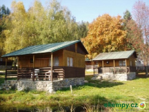 Camp Velkopařezitý 4L chata Boubín s kuchynkou a WC