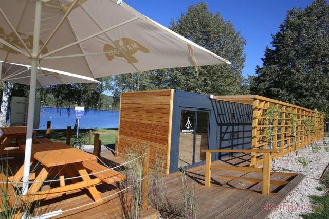 Marina Glamping Nová Živohošť občerstvení u vody