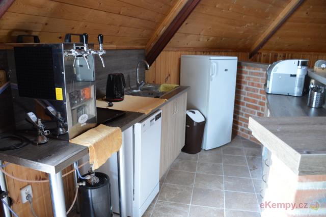 Kemp Stříbrný rybník pronájem Teepee s vlastním barem, krbem a až pro 50 osob