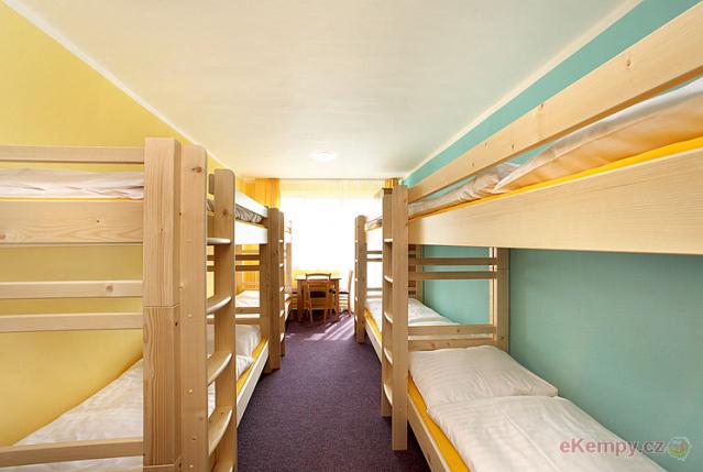 Chatky a Hotel Racek hotelová ubytovna