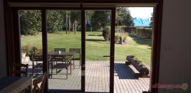 COUNTRY HOUSE Tisá pohled na terasu