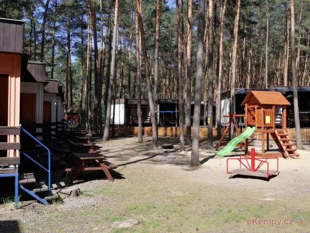 Chatová osada Tendr - Máchovo jezero 