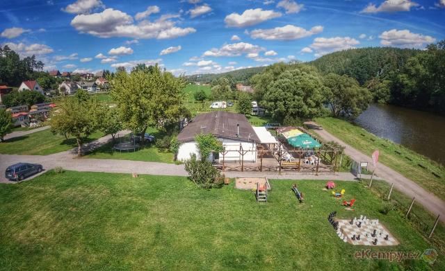 Camping PRIMA restaurace s terasou