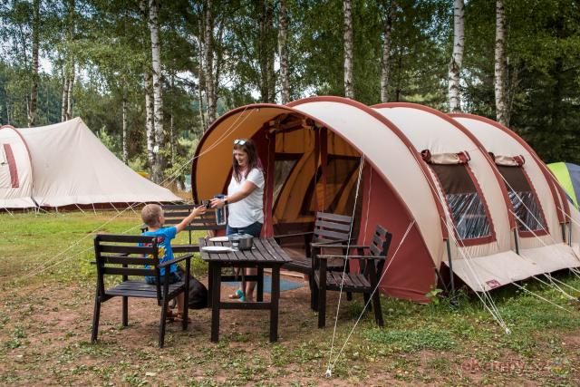 Camp Dolce ***  4-6L rodinné stany pronájem
