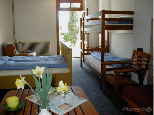Penzion a Camping Muzeum Lesná chatky