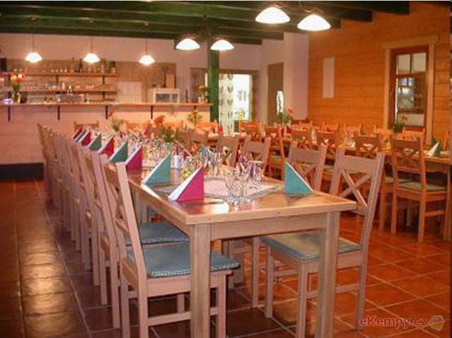 Autocamping Luhačovice restaurace