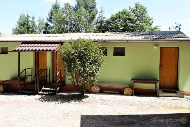 Kemp Iveta 2-4L apartmány (sociální zař. + sprcha,TV, kuchynka, lednička)