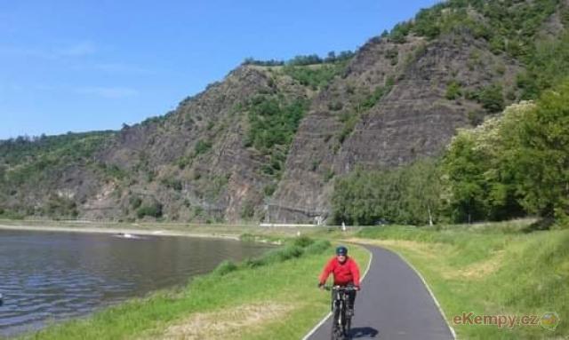 Camping Matyáš cyklostezky kolem Vltavy