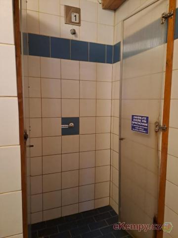 Autokemp Komorník sociální zařízení - sprchy na mincovní automat