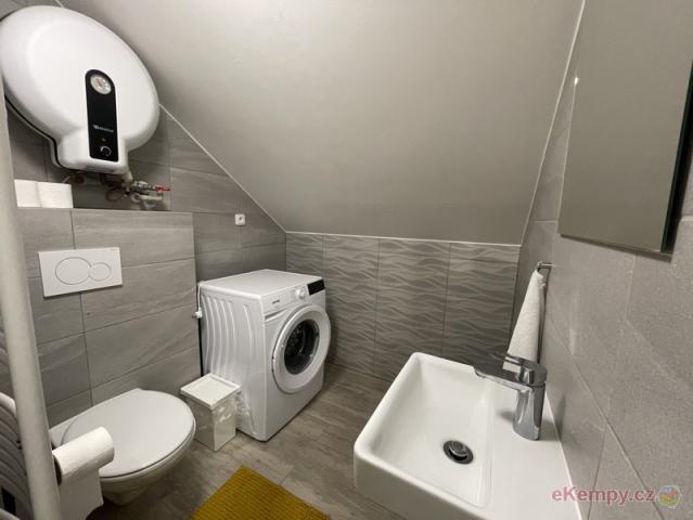 Kemp u Kukačků a Penzion DaJa Lipno 10L Apartmán