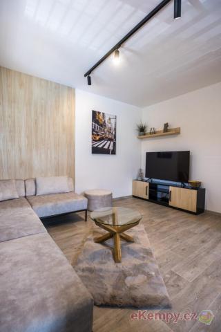 Autokemp Primátor 4-5L Apartmány