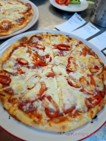 Autokemp Komorník naše domácí pizza