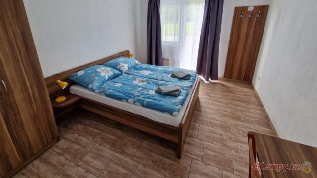Resort pod Landštejnem  Apartmány s vlastní koupelnou,toaletou a kuchyňským koutem