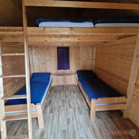 Resort pod Landštejnem  Čtyřlůžkové chaty