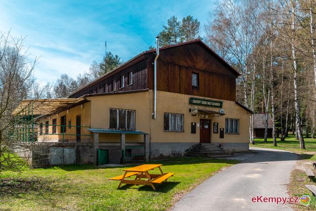Chatový tábor Malý Ratmírov Hlavní budova, restaurace, recepce