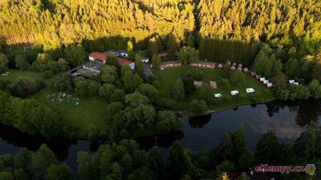 Kemp na Staré Papírně 