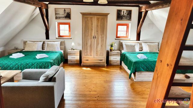 Pivovarský kemp Kněžínek Hotel 4L pokoj