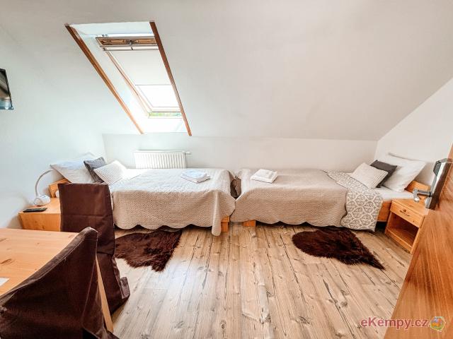 Pivovarský kemp Kněžínek Hotel 2L pokoj