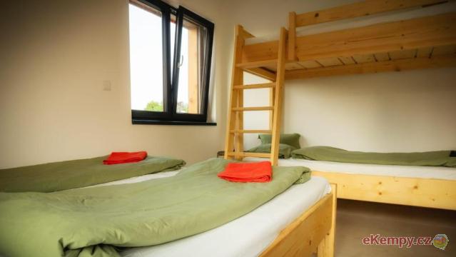 Kemp a Restaurace U Roštěnky 4L apartmán