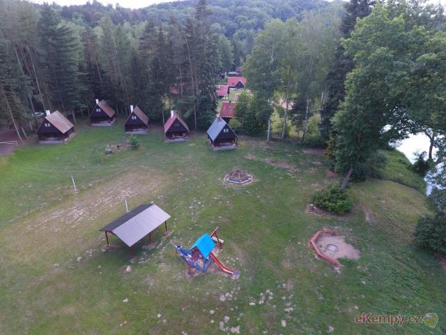 CHATY  SÁZAVA Areál 2
