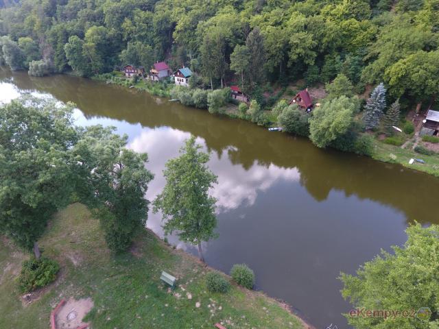 CHATY  SÁZAVA Areál 2