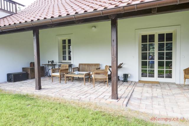 COUNTRY HOUSE Tisá Penzion