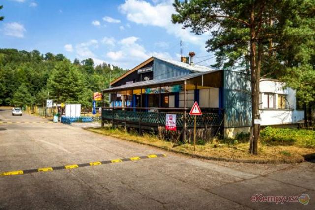 Rekreační centrum Myslivna hlavní budova